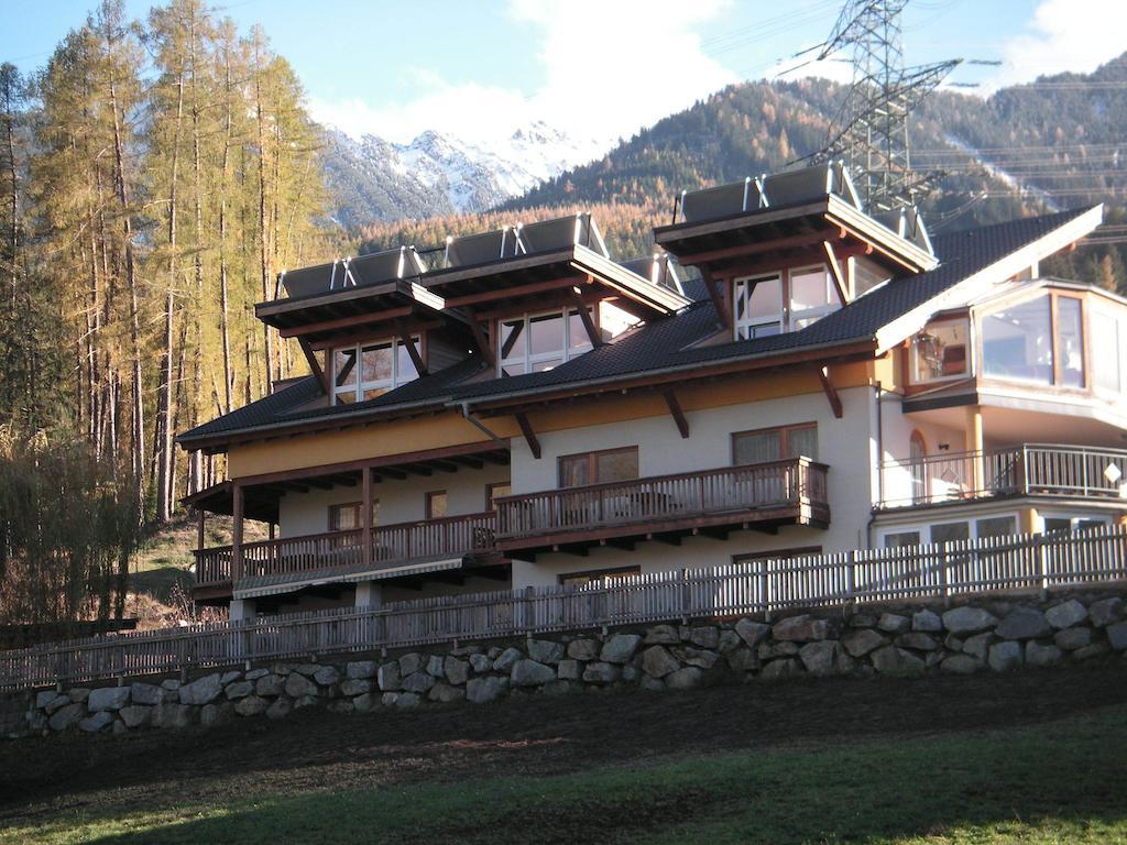 Gaestehaus Falkenblick Арцль-ім-Пітцталь Екстер'єр фото